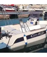 Barca a motore Mercury 40 hb Barca a motore Mercury 40 hb