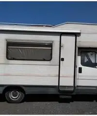 Autocaravan mansardato Autocaravan mansardato