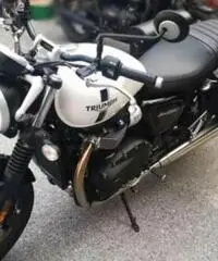 Moto Triumph Moto Triumph