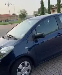 TOYOTA Yaris 1.3 benzina unico proprietario perfet TOYOTA Yaris 1.3 benzina unico proprietario perfet