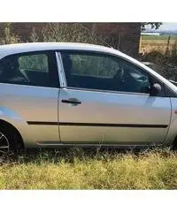 FORD Fiesta - 2004 FORD Fiesta - 2004