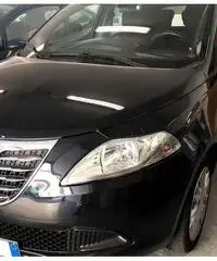 Lancia Ypsilon 1.2 69 CV 5 porte Silver - Autonavi Lancia Ypsilon 1.2 69 CV 5 porte Silver - Autonavi