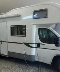 Adria con gancio traino Adria con gancio traino