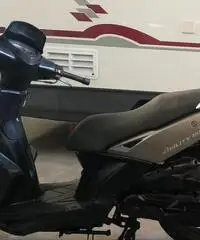 Kymco Agility 150 R16 con Paravento Kymco Agility 150 R16 con Paravento