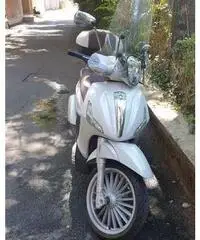 Piaggio Beverly 300 - 2017 Piaggio Beverly 300 - 2017