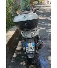 Piaggio Beverly 300 - 2017 Piaggio Beverly 300 - 2017