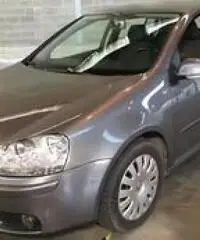 Volkswagen golf 5 1.9 tdi 105 cv (gancio traino)