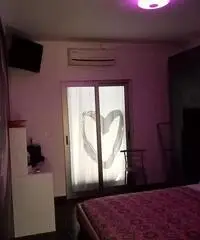 Camere Matrimoniali con bagno privato e Posto auto in garage