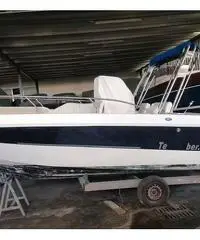 Barca Tecnofiber con motore Yamaha 150 hp Barca Tecnofiber con motore Yamaha 150 hp