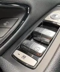 MERCEDES Classe C (W/S205) - 2016 MERCEDES Classe C (W/S205) - 2016
