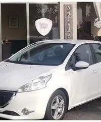 PEUGEOT 208 1.6 hdi - 2013 PEUGEOT 208 1.6 hdi - 2013