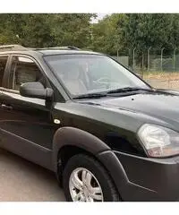 HYUNDAI Tucson 2010 2.0 Diesel 4x4 HYUNDAI Tucson 2010 2.0 Diesel 4x4