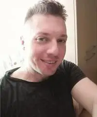 : ) Sono un ragazzo italiano, mi chiamo Alessandro..... : ) Sono un ragazzo italiano, mi chiamo Alessandro.....