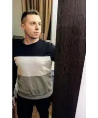 Ragazzo italiano.... automunito, per servizi vari Ragazzo italiano.... automunito, per servizi vari