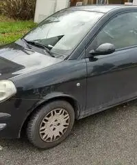 Lancia y benzina Lancia y benzina