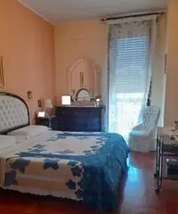 Pressi Forum luminoso 4 vani posto auto e cantina