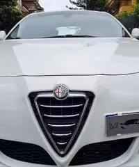 ALFA ROMEO Giulietta 1.6 JTD 105 CV ALFA ROMEO Giulietta 1.6 JTD 105 CV