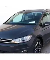 Volkswagen Touran 1.5 TSI 150CV UNITED DSG AUTOMAT Volkswagen Touran 1.5 TSI 150CV UNITED DSG AUTOMAT