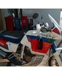 Honda XRV 750 Africa Twin - 1990