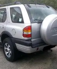 Opel Frontera 4x4 2.2 DTi 5p. edition 2000