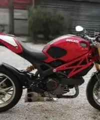 Ducati monster 1100s
