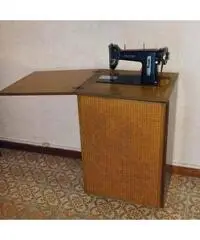 Macchina per cucito Necchi - Roma Macchina per cucito Necchi - Roma