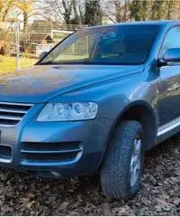 VOLKSWAGEN Touareg - 2004