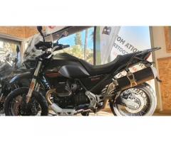 Moto Guzzi V85 TT black edition