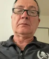 Portinaio o servizio per anziani Portinaio o servizio per anziani