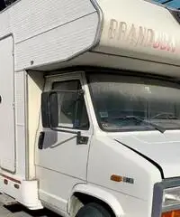 Camper mansardato usato Roller Team Granduca 62 Camper mansardato usato Roller Team Granduca 62