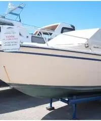 Cabinato glastron 214 aventura mcm 3.0l