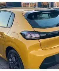 Peugeot 208 neo patentati