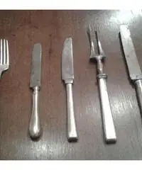 Posate decò in metallo argentato - Lucca Posate decò in metallo argentato - Lucca