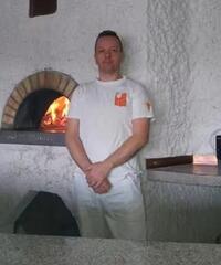 Pizzaiolo italiano professionista per Svizzera