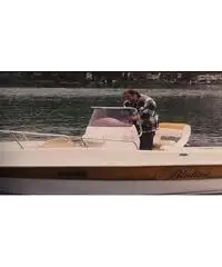 Barca Blueline 5.50 - Honda 90 CV - Carrello omol Barca Blueline 5.50 - Honda 90 CV - Carrello omol