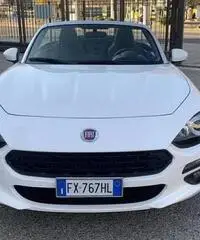 FIAT - 124 Spider - 1.4 MultiAir Lusso FIAT - 124 Spider - 1.4 MultiAir Lusso