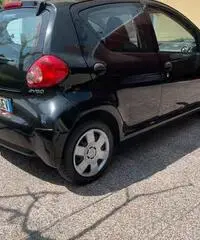 Aygo 1.0 12V VVT-i5 porte Sol