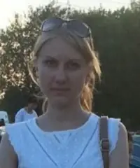 Anna, 37 anni Anna, 37 anni