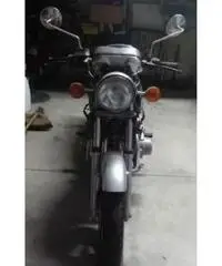 Suzuki GS 550 E Suzuki GS 550 E