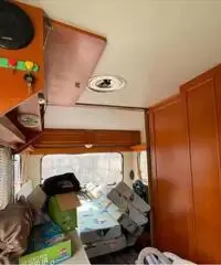 Roulotte Nardi con veranda e cucinotto Roulotte Nardi con veranda e cucinotto