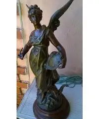 STATUA STILE LIBERTY - Milano