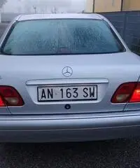 Mercedes w210 e250d Mercedes w210 e250d