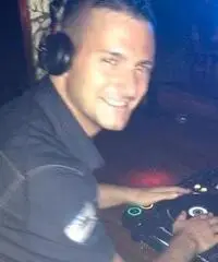 Disponibile come cameriere serale extra | 55 euro Disponibile come cameriere serale extra | 55 euro