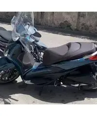 Beverly hpe 300 Beverly hpe 300