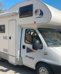 Camper mansardato 6 posti viaggio e 6 posti letto Camper mansardato 6 posti viaggio e 6 posti letto