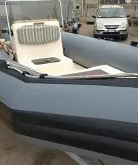 Gommone, motore e carrello Gommone, motore e carrello