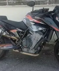 KTM Duke 890 2021