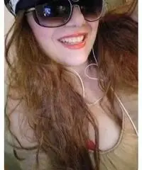 Ragazza in cerca di amore vero Ragazza in cerca di amore vero