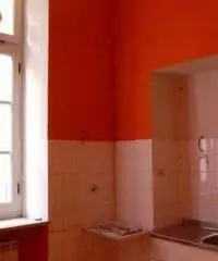 BILOCALE IN CASA D’EPOCA AFFITTASI - Piemonte