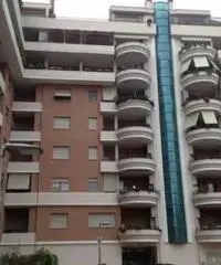 Appartamento in zona terrazze del presidente a Roma Appartamento in zona terrazze del presidente a Roma